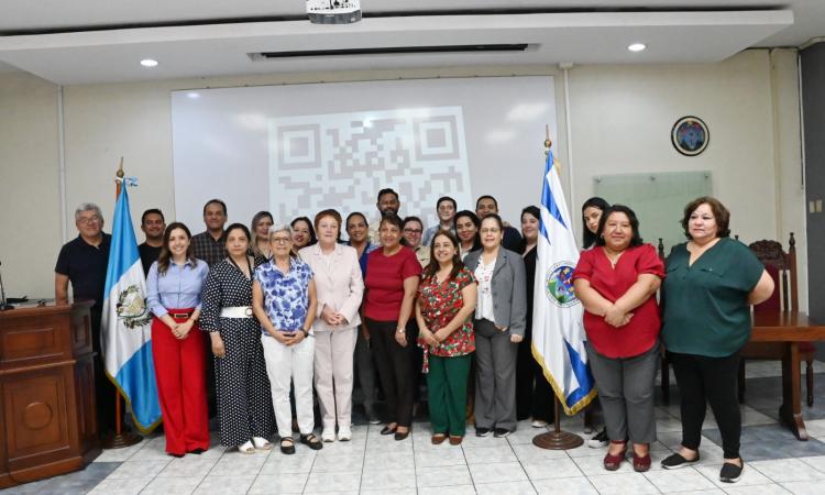 Una jornada de ideas, propuestas y visión global en la USAC
