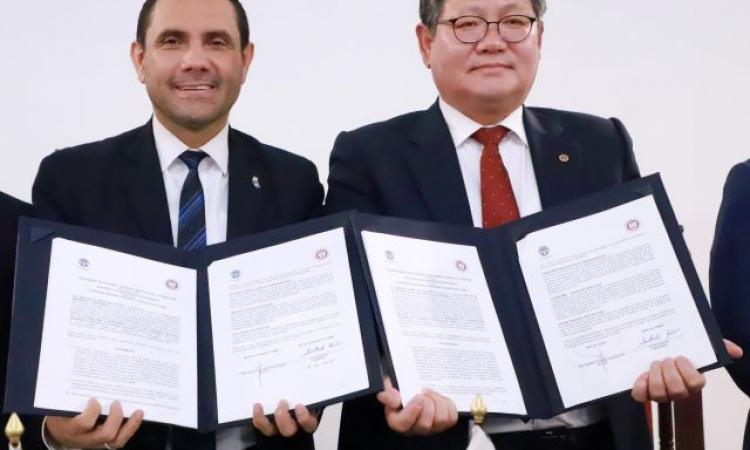 USAC y Universidad Chungbuk de Corea firman convenio de colaboración académica