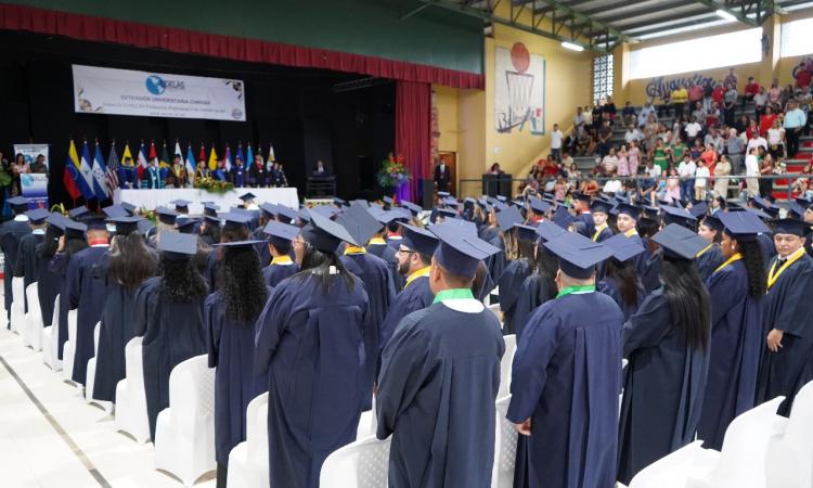 UDELAS Extensión Universitaria de Chiriquí gradúa a 173 nuevos profesionales