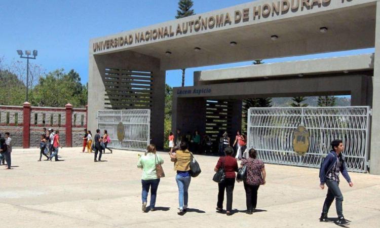 Autoridades universitarias anuncian nueva oferta académica