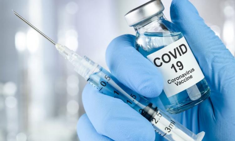 Viróloga de la UNAH destaca valioso papel que juegan las vacunas ante COVID-19