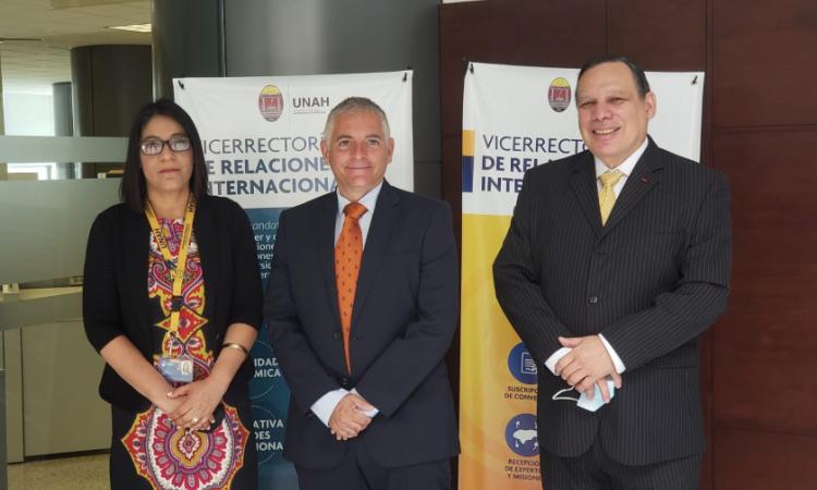 UNAH fortalece relaciones académicas con la Universidad de Málaga