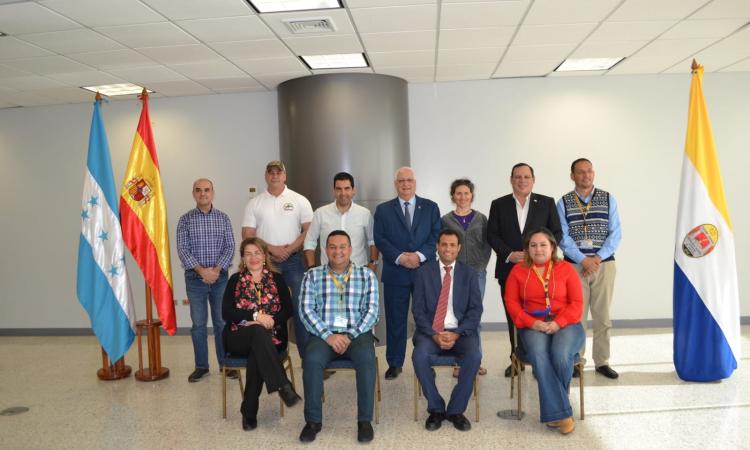 UNAH firma convenio con Universidad de Sevilla para proyecto de innovación alimentaria