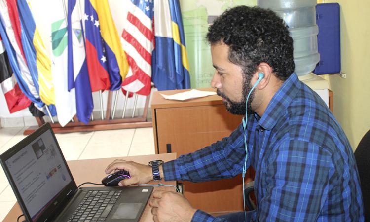 CIRA UNAN-Managua presenta ponencia en XXIV Conferencia de Química