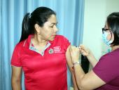  Comunidad universitaria participa en tercera jornada de vacunación contra la influenza estacional