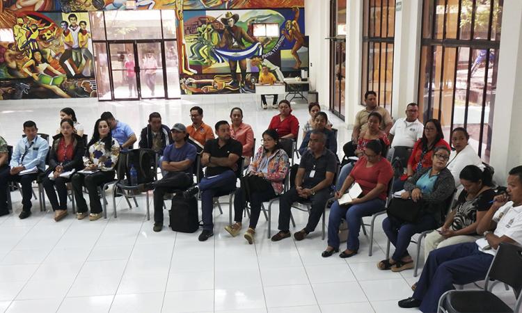  Docentes del CUR Chontales UNAN-Managua participan en conversatorio para el fortalecimiento de la investigación e innovación