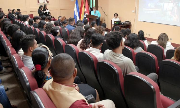 Estudiantes de Comunicación presentan cortos documentales basados en las cartillas nacionales