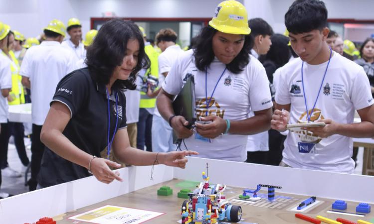 UNAN-Managua participa en las Olimpiadas Nacionales de Robótica 2024