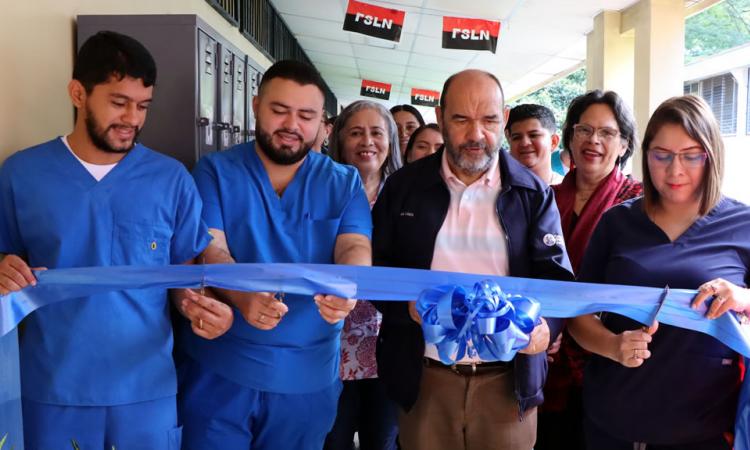  Se inauguran instalaciones y salas de atención a pacientes para la carrera de Odontología