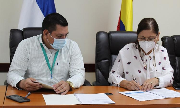 UNAN-Managua y el SITRA ratifican su compromiso con el personal administrativo