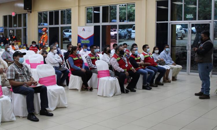 UNAN-Managua participa en el primer encuentro de comisiones mixtas de higiene y seguridad del MITRAB