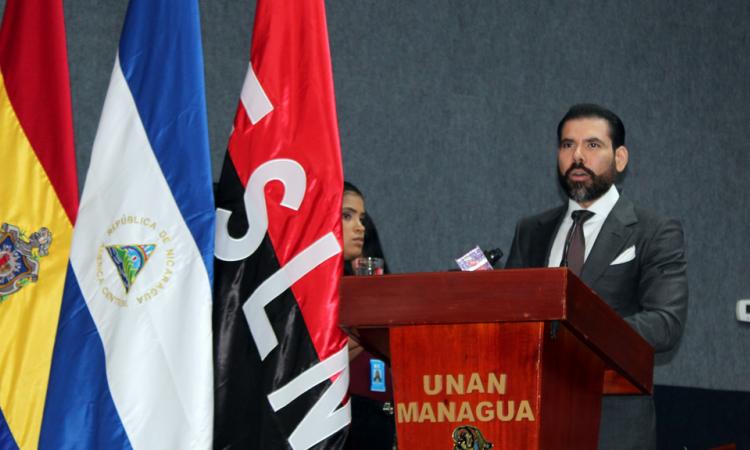 Asesor presidencial para inversiones, comercio y cooperación internacional dicta Lección Inaugural del curso académico 2023