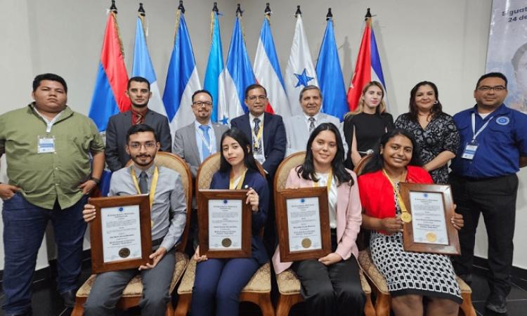 UNACIFOR sede de la XIX Edición de entrega del Premio Regional a la Excelencia Académica Regional Rubén Darío 2024