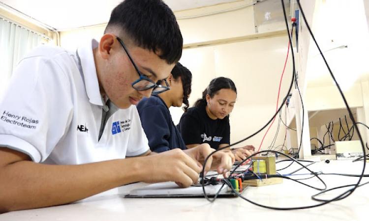 Ingeniería Electrónica, creador de circuitos para la vida