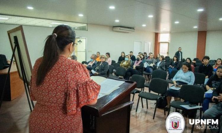 Escritor Nicaragüense Roberto Carlos Perez visita la UPNFM 