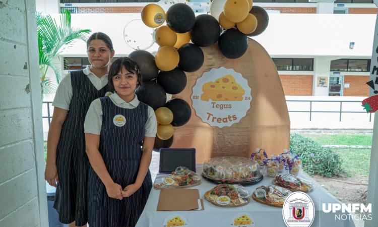 Bachilleres del CIIE realizan feria de microempresas