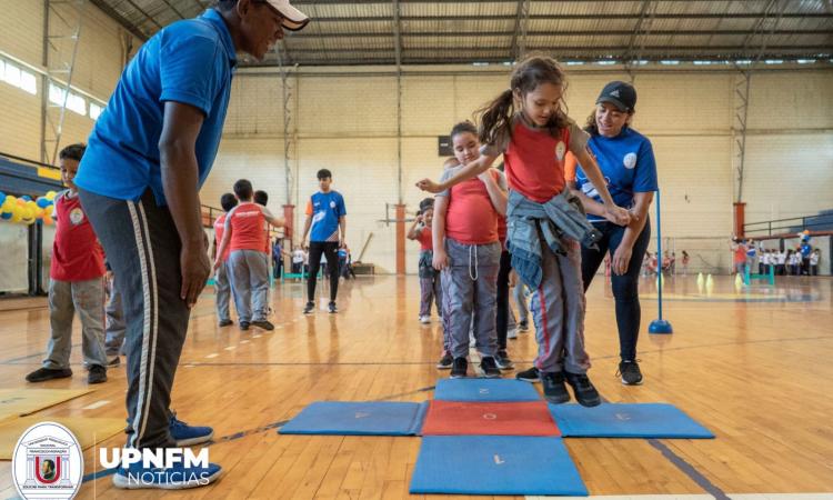 UPNFM realiza actividad física: Kids Athletics