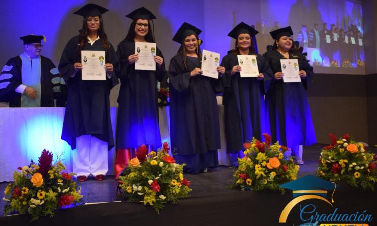 98 nuevos profesionales gradúa el CURSPS 