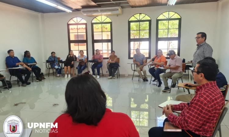 Directivos de la VREAD realizan gira académica en la zona sur 