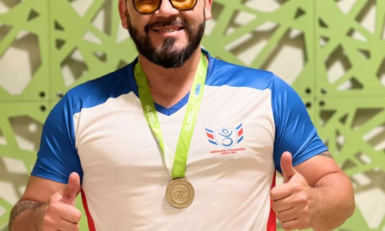 Funcionario de la UTN obtuvo medalla de oro en el XVI abierto nacional de paraatletismo en Colombia