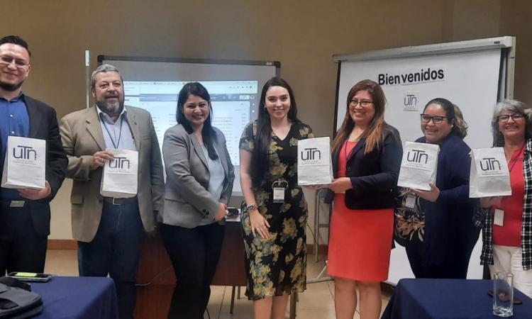 Archivo Institucional recibió delegación de la Universidad de El Salvador