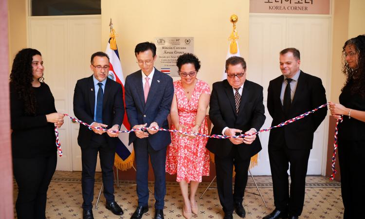 UTN y Embajada de la República de Corea inauguraron Rincón Coreano