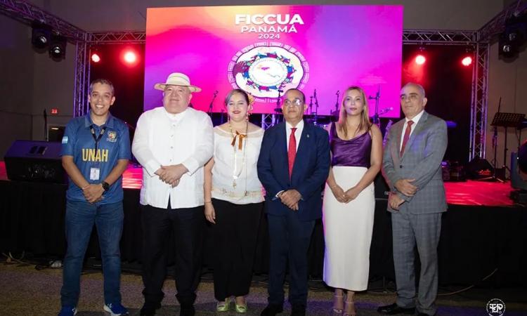 En la ciudad de Panamá se inauguró el Festival Interuniversitario Centroamericano de la Cultura y el Arte (FICCUA 2024), bajo el lema lema “Uniendo fuerzas en hermandad”.