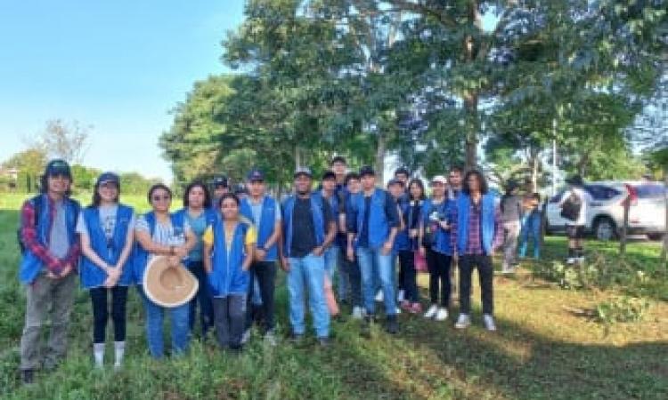 La UTP Chiriquí participa en la limpieza y recolección de basura en el Lago Baruco