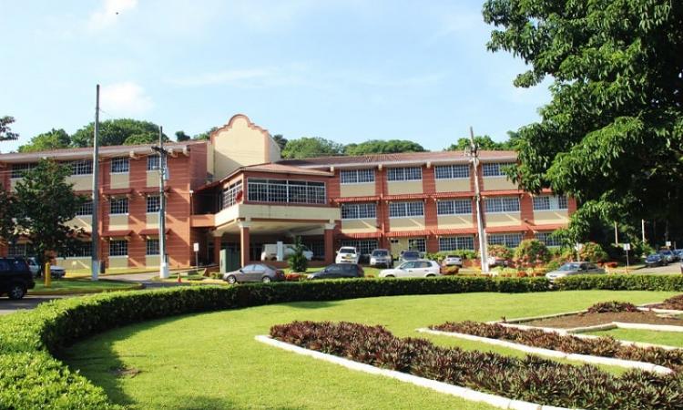 Festejos patrios en la Universidad Tecnológica de Panamá