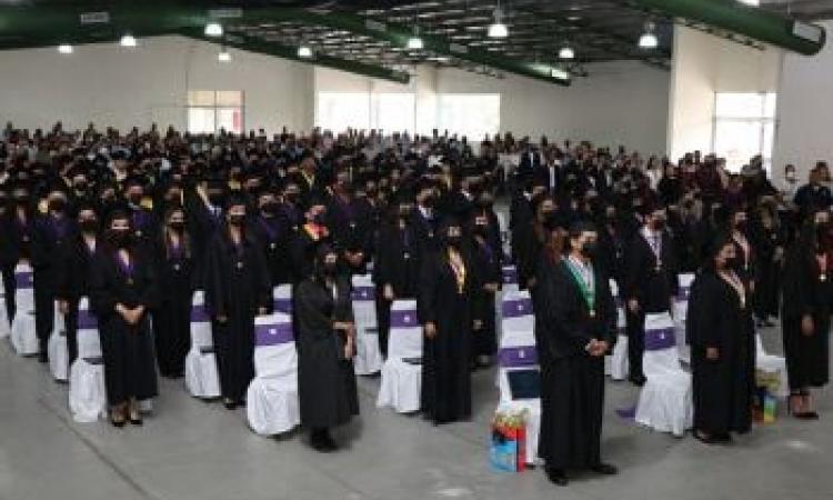 Centro Regional de Chiriquí celebra su Ceremonia de Graduación